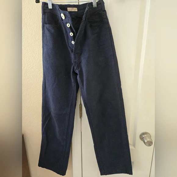 Jesse kamm size 2 jeans,midnight color.
